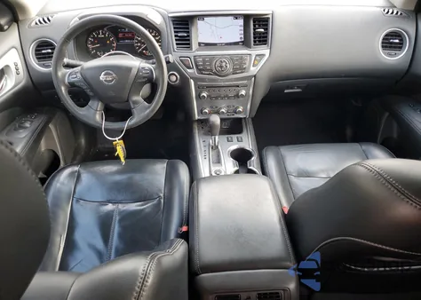 2018 Nissan Pathfinder S z USA, uszkodzony, nr VIN 5N1DR2MM3JC608672